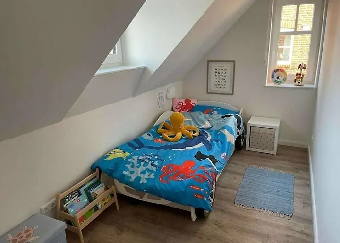 The Linnebargs, House 4